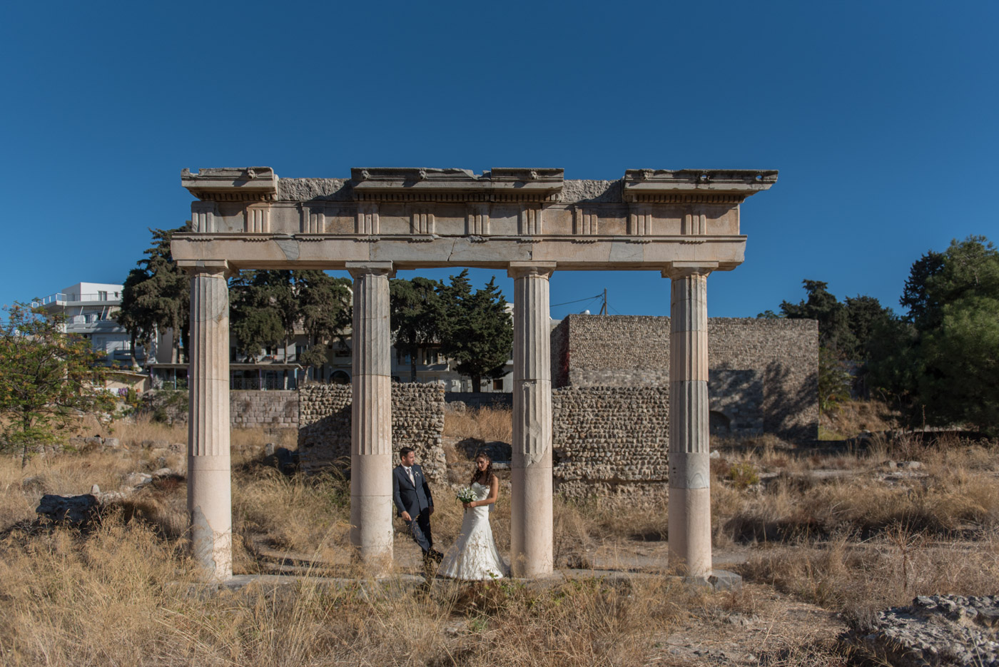 Honeymoon photo shoot in Greece