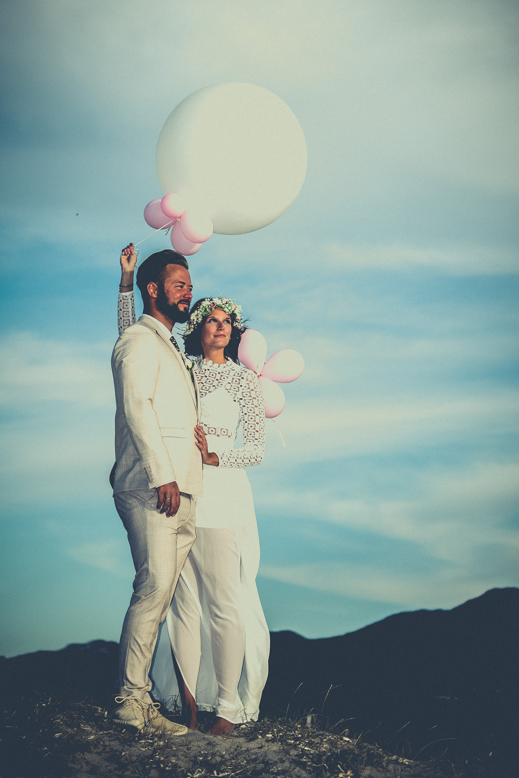 Wedding photographer in Greece, Kos island, Rhodes, Santorini, Mykonos