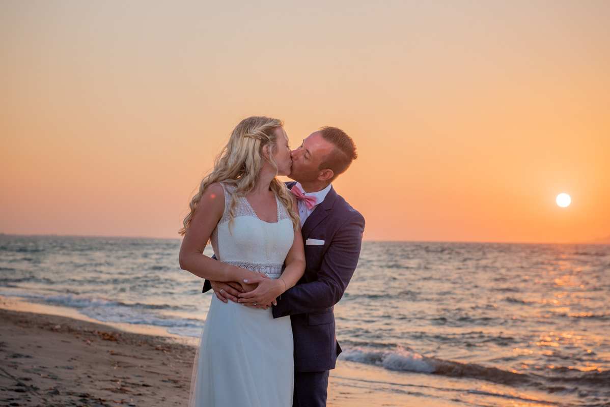 honeymoon photo shoot