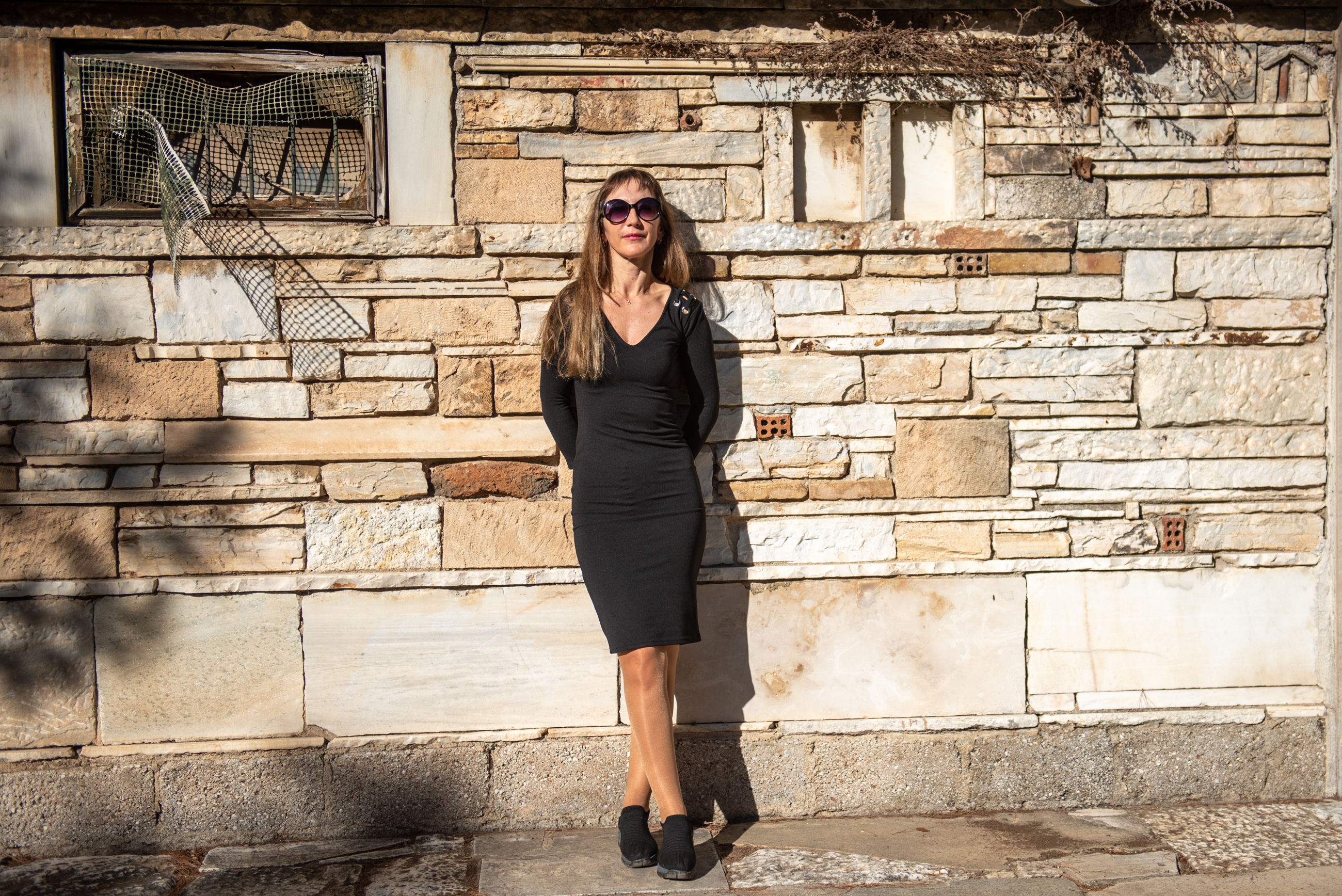 Athens photo shoot with view of Acropolis and Parthenon