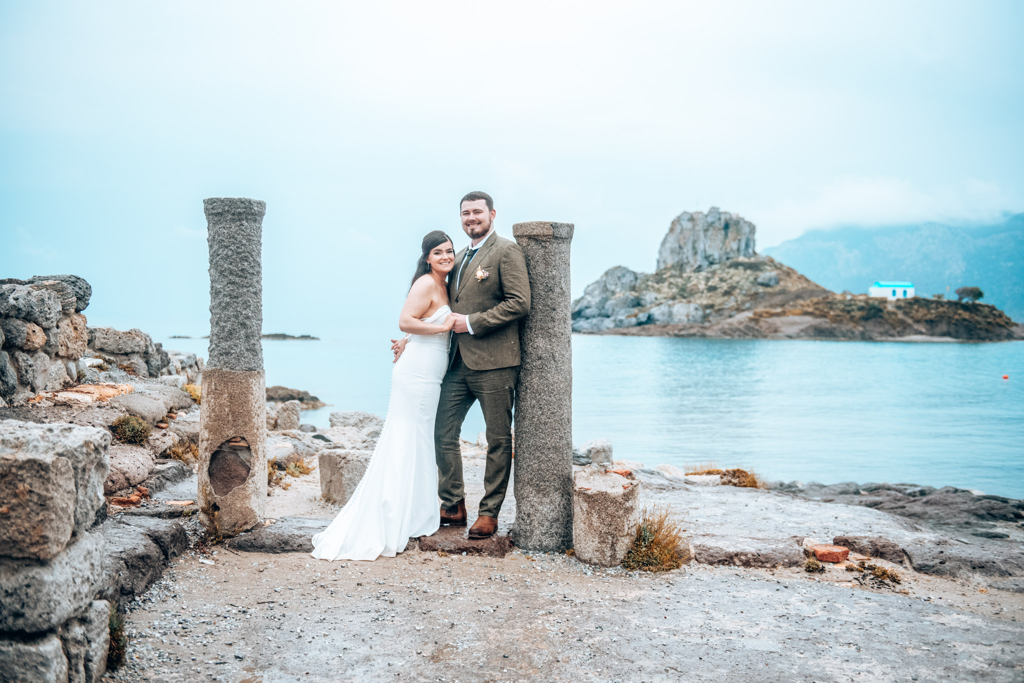 Kos offers breathtaking landscapes, golden beaches, charming villages, and that magical Aegean light – a perfect setting for your dream wedding. From traditional Greek weddings to international couples eloping in the Greek islands, I’ve had the honor to capture them all.